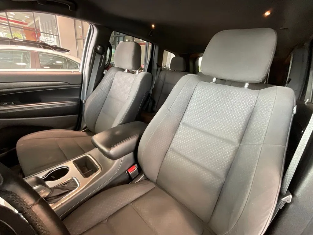 Jeep Grand Cherokee photo 10