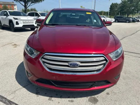 Photos of 2018 Ford Taurus SEL for sale in Kansas City, MO at Jay Wolfe Toyota