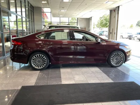 More photos of 2017 Ford Fusion SE at Jay Wolfe Toyota, MO