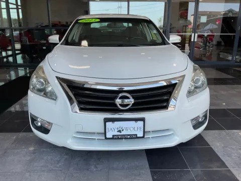 Photos of 2013 Nissan Altima 2.5 SV for sale in Kansas City, MO at Jay Wolfe Toyota