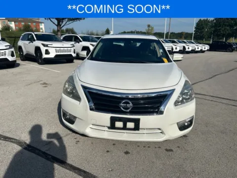 Photos of 2013 Nissan Altima 2.5 SV for sale in Kansas City, MO at Jay Wolfe Toyota