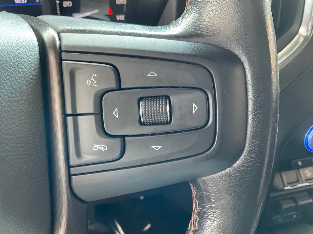 GMC Sierra photo 12