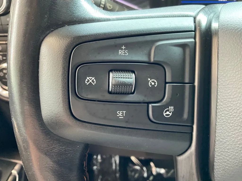 GMC Sierra photo 11