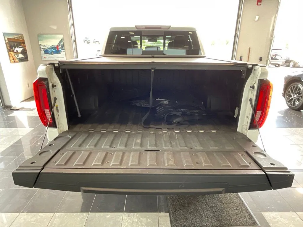 GMC Sierra photo 21