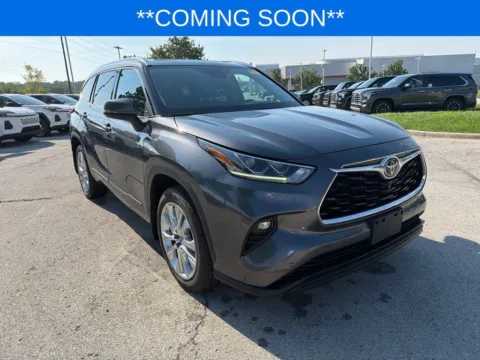 Another view of 2020 Toyota Highlander Limited for sale in Kansas City, MO at Jay Wolfe Toyota