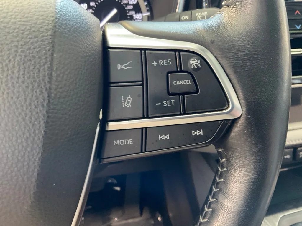 Toyota Highlander photo 13
