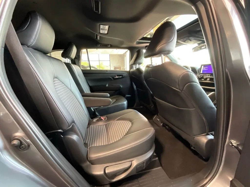 Toyota Highlander photo 20
