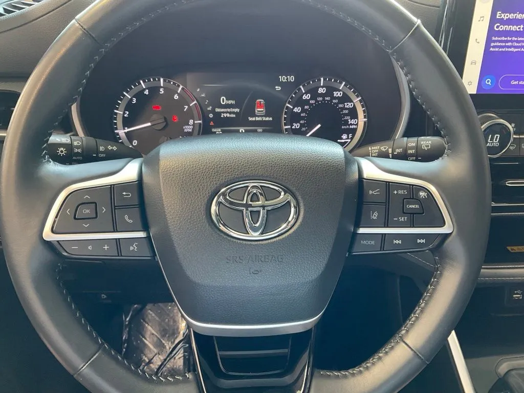 Toyota Highlander photo 11