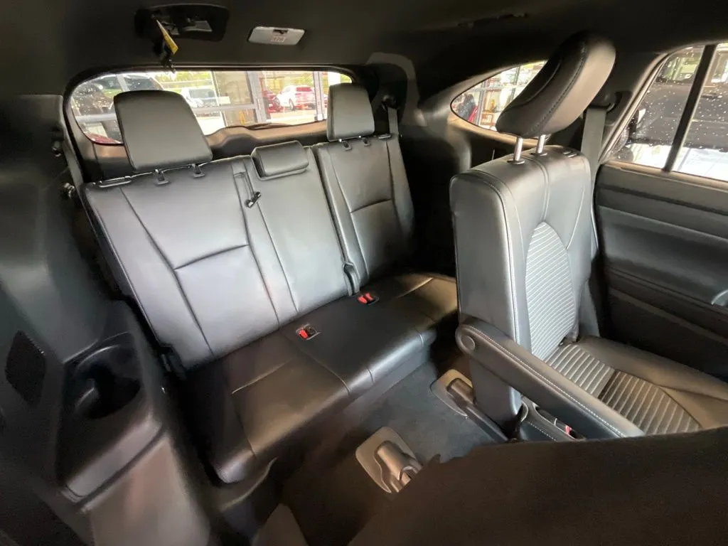 Toyota Highlander photo 21