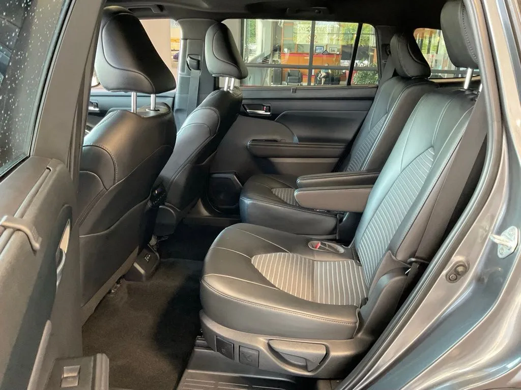 Toyota Highlander photo 22