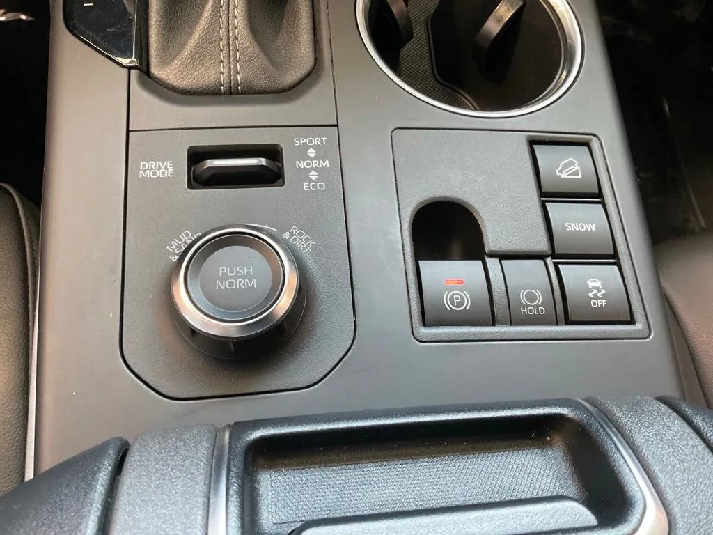 Toyota Highlander photo 17