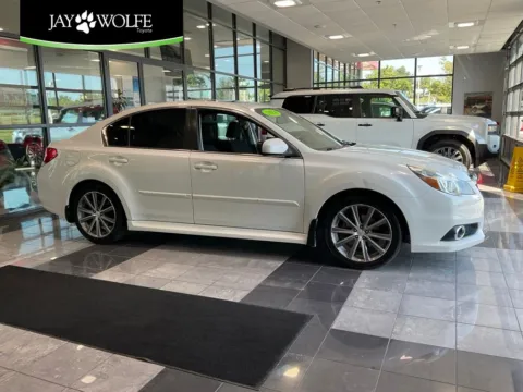 White 2014 Subaru Legacy 2.5i for sale in Kansas City, MO