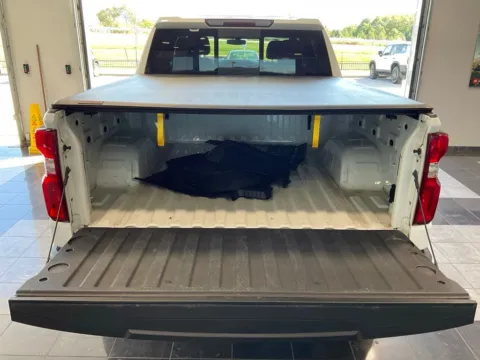 More photos of 2019 Chevrolet Silverado 1500 RST at Jay Wolfe Toyota, MO