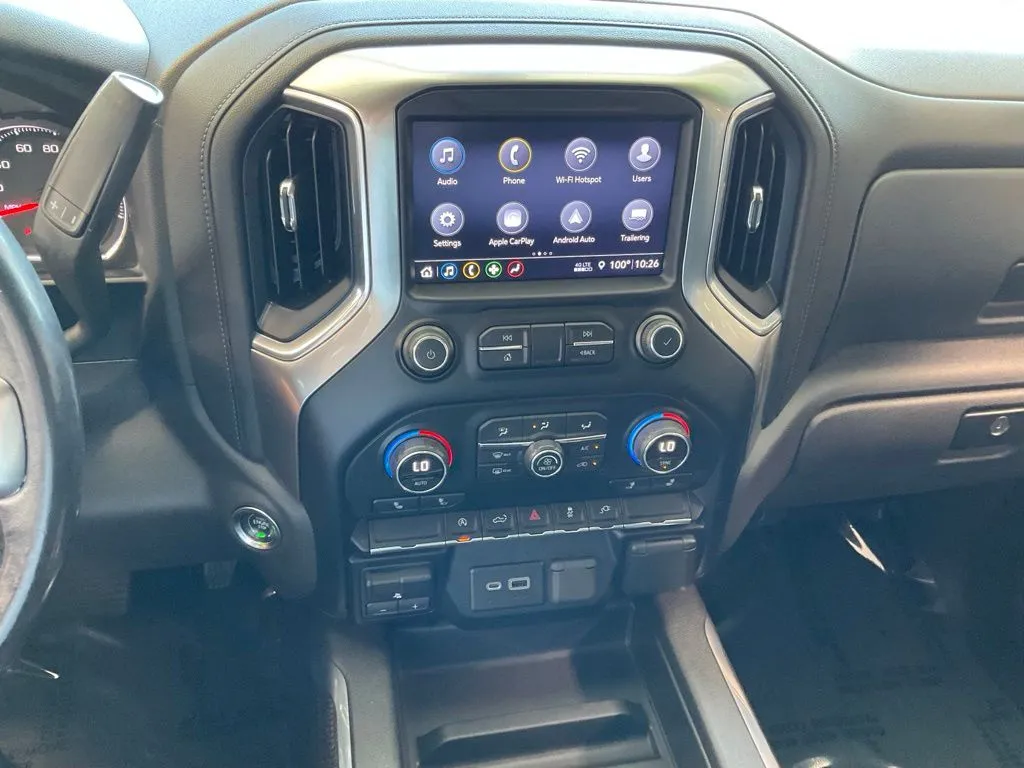 Chevrolet Silverado photo 15