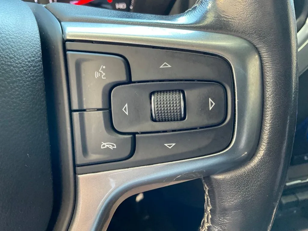 Chevrolet Silverado photo 13