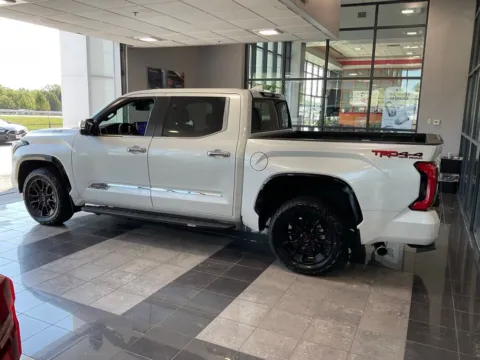 More photos of 2025 Toyota Tundra Hybrid 1794 Edition at Jay Wolfe Toyota, MO