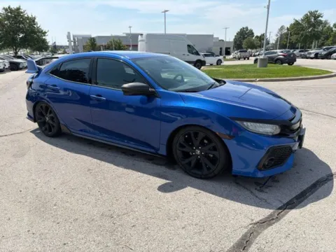 More photos of 2017 Honda Civic Sport Touring at Jay Wolfe Toyota, MO