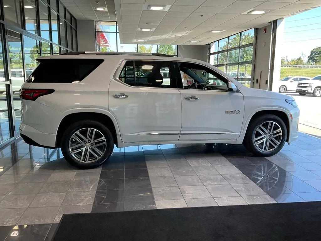 Chevrolet Traverse photo 6