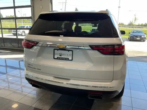 More photos of 2023 Chevrolet Traverse High Country at Jay Wolfe Toyota, MO