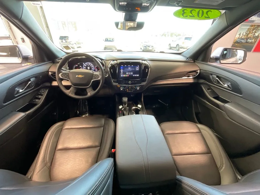 Chevrolet Traverse photo 8