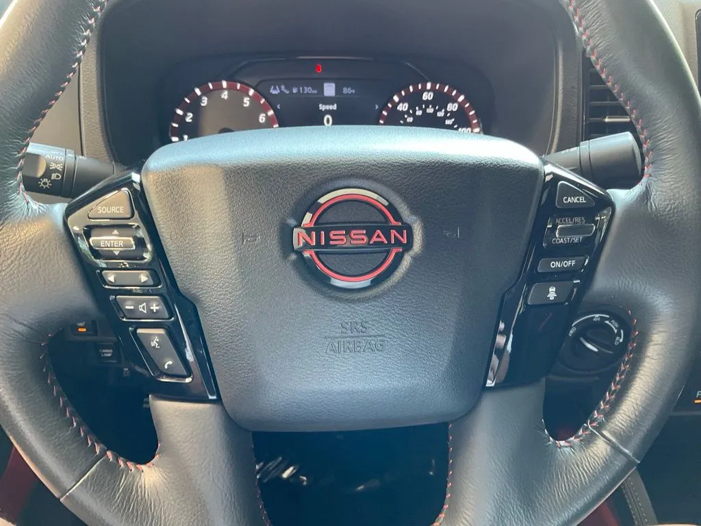 Nissan Frontier photo 11