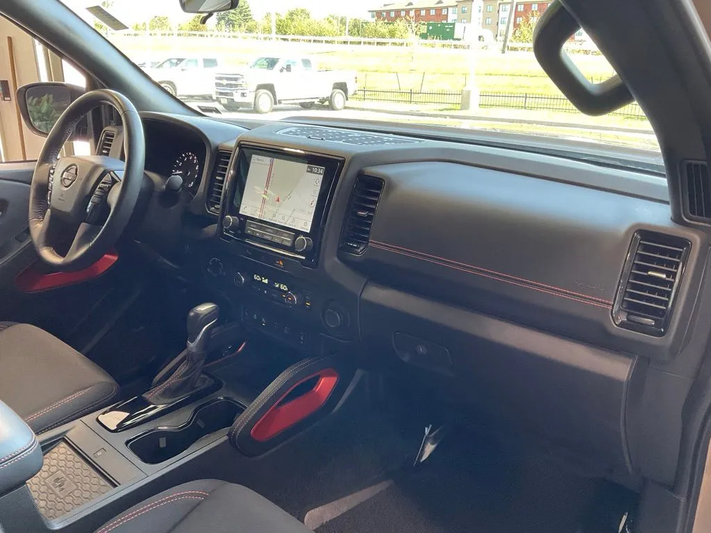 Nissan Frontier photo 19