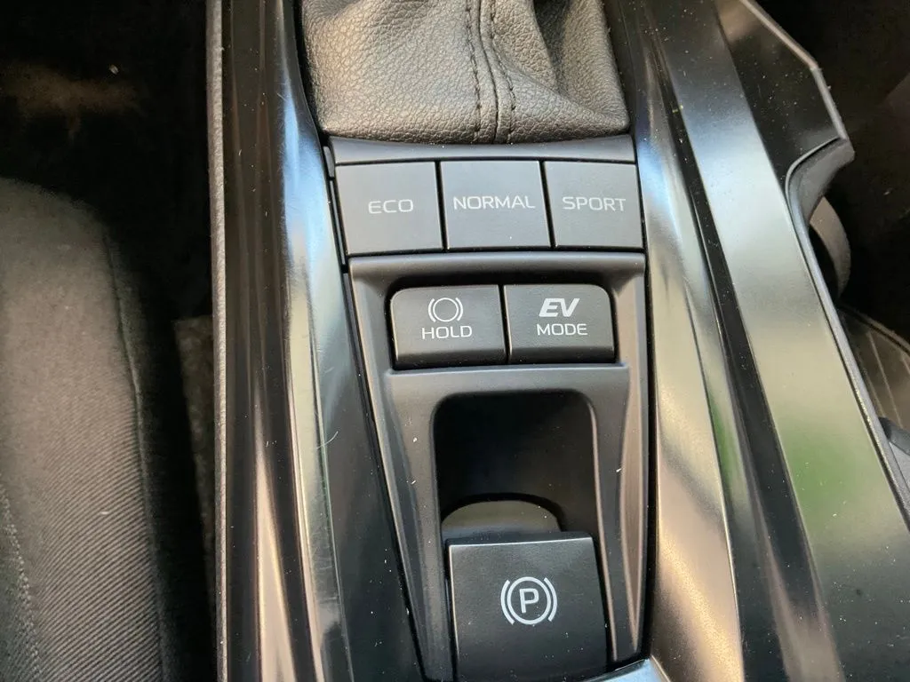 Toyota Camry photo 17