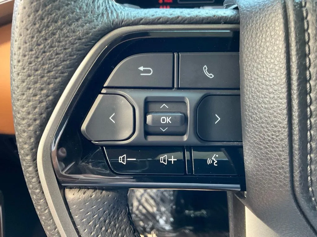 Toyota Tundra photo 12