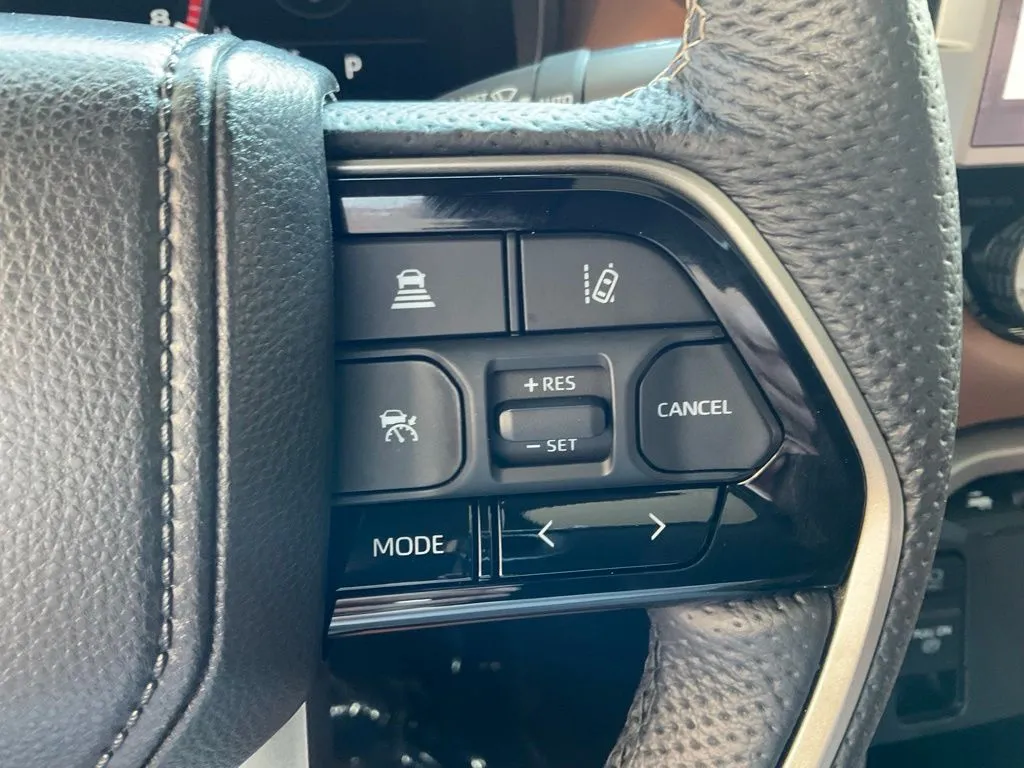 Toyota Tundra photo 13