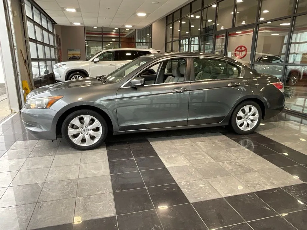 Honda Accord photo 3