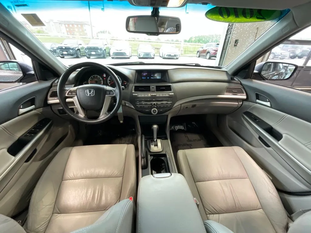 Honda Accord photo 8