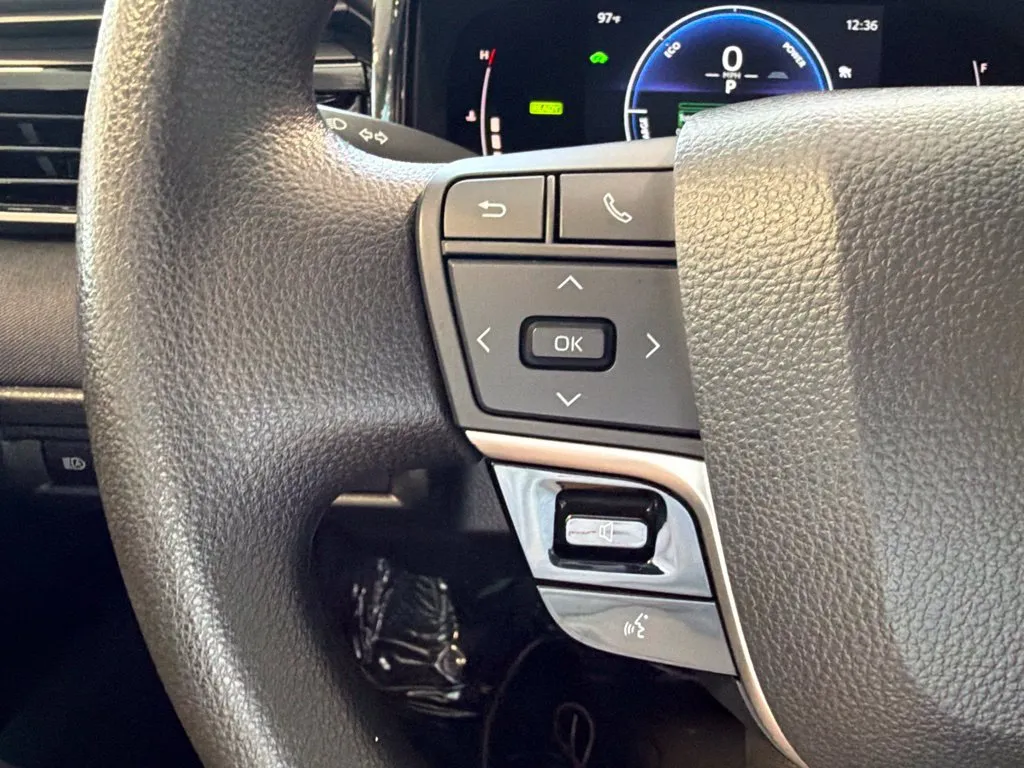 Toyota Camry photo 14