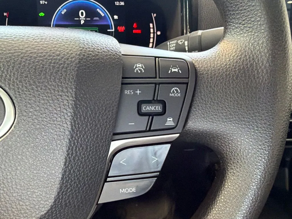 Toyota Camry photo 15