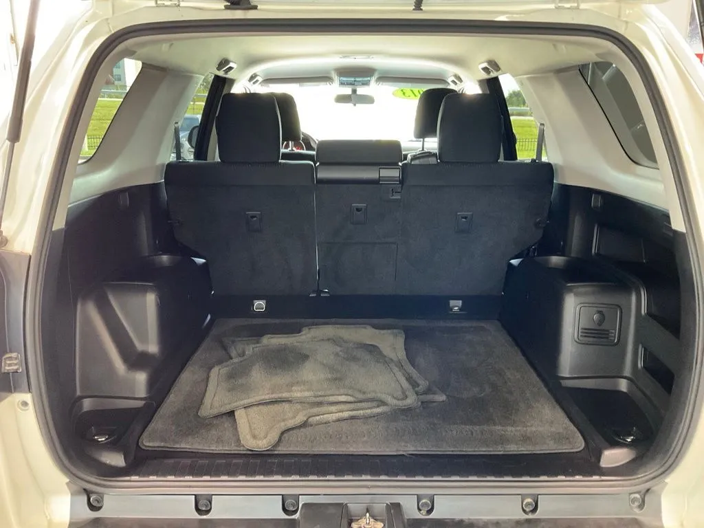 Toyota 4Runner photo 21