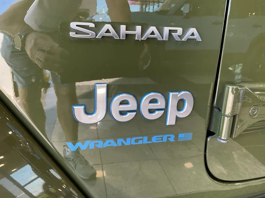 Jeep Wrangler photo 23