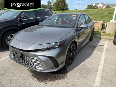 Gray 2025 Toyota Camry XSE for sale in Kansas City, MO