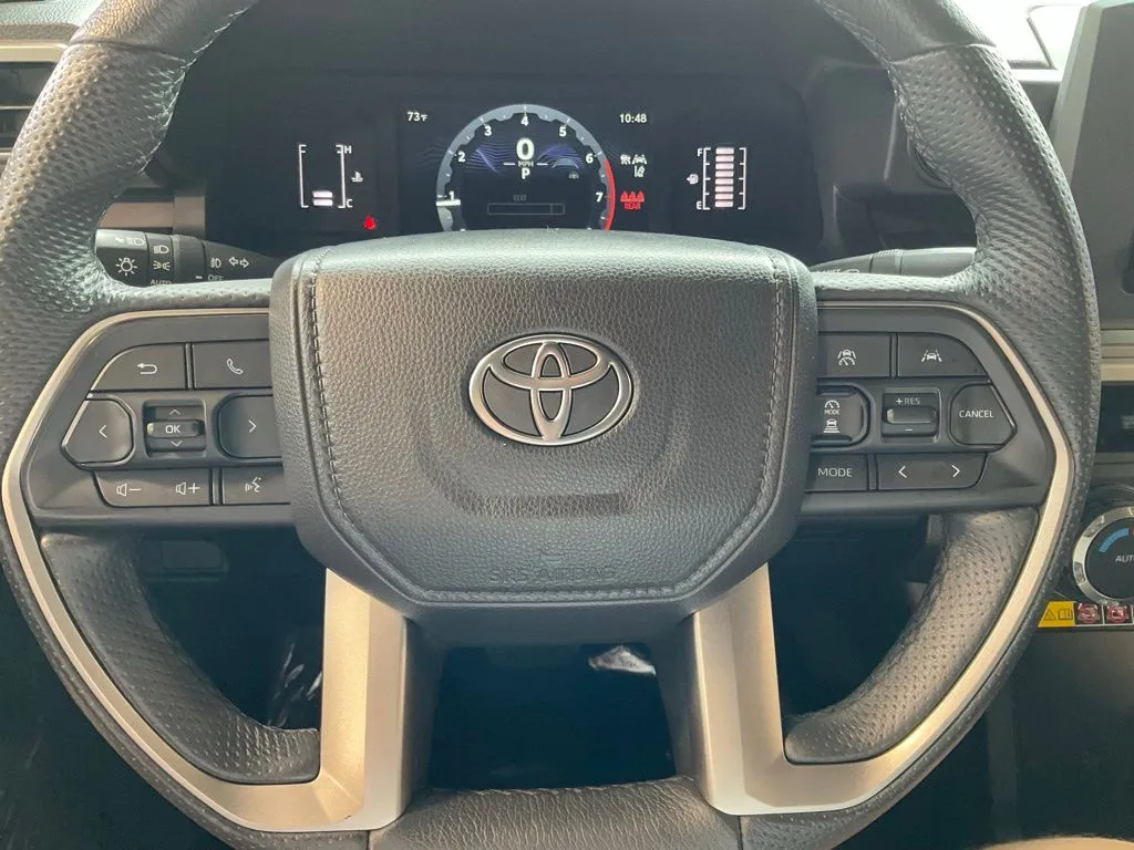 Toyota Tacoma photo 11