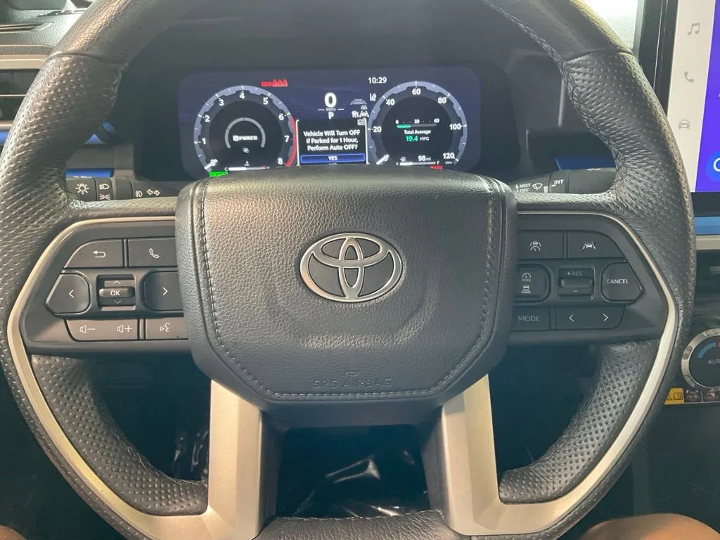 Toyota Tacoma photo 11