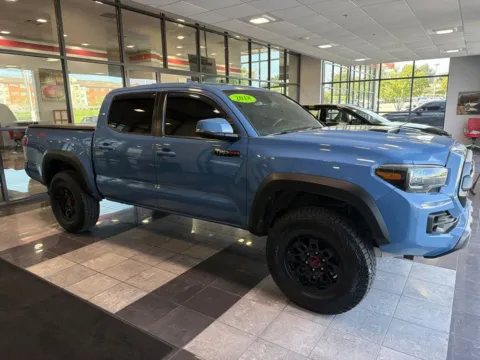 More photos of 2018 Toyota Tacoma TRD Pro at Jay Wolfe Toyota, MO
