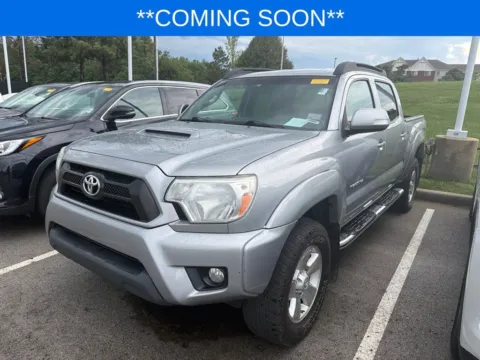 Silver 2015 Toyota Tacoma for sale in Kansas City, MO