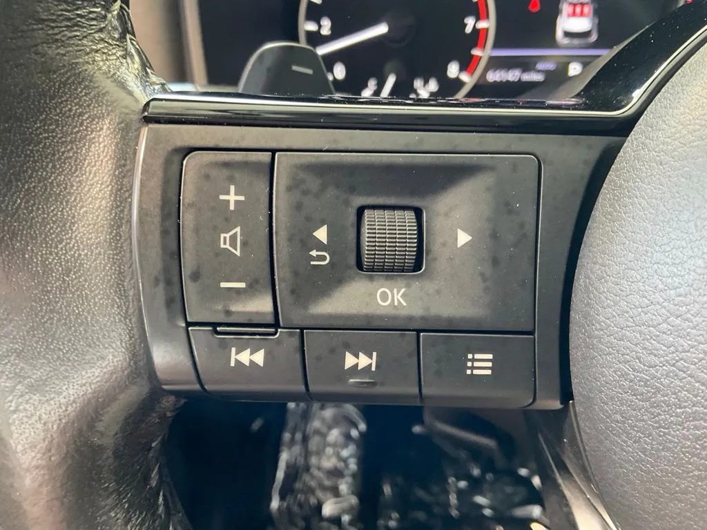 Nissan Rogue photo 12