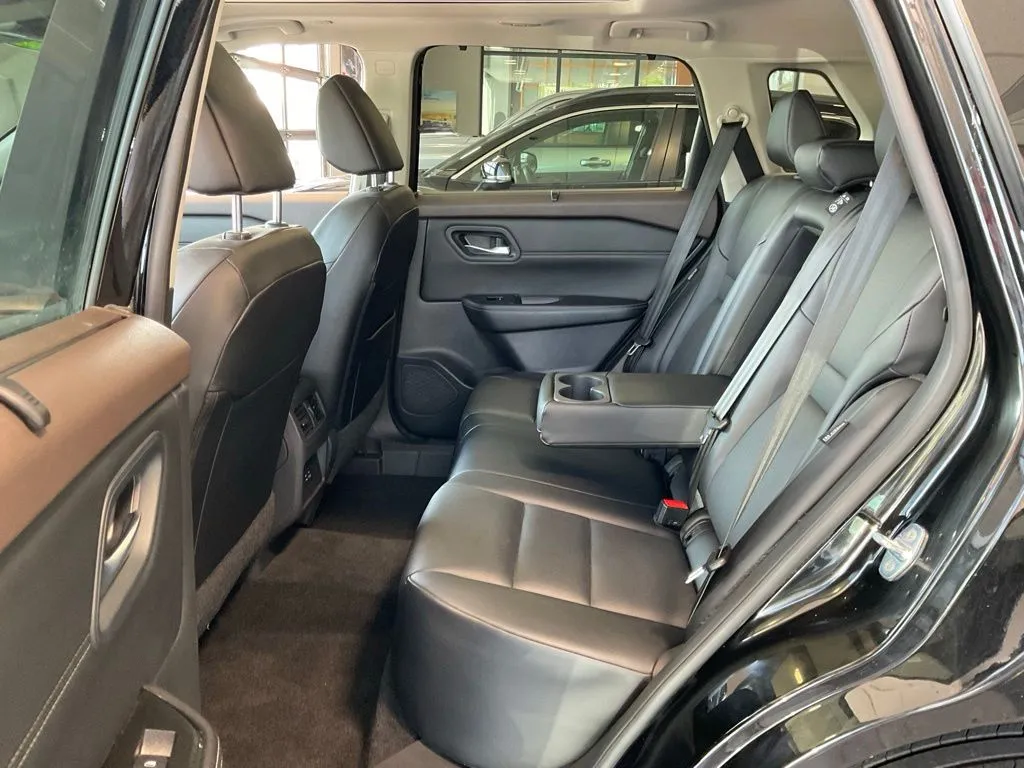 Nissan Rogue photo 21
