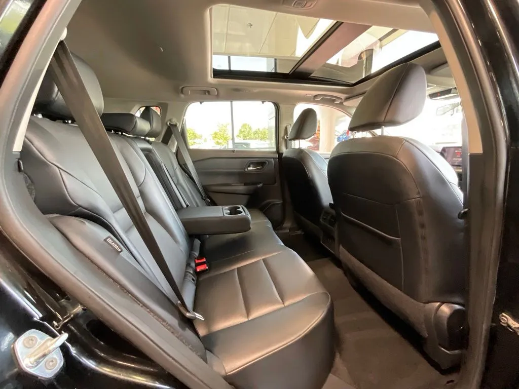Nissan Rogue photo 20