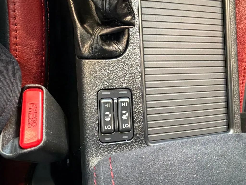 Subaru WRX photo 19