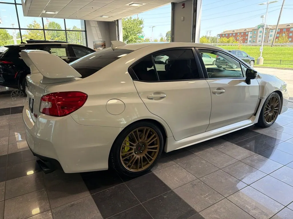 Subaru WRX photo 5