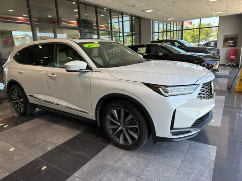 More photos of 2025 Acura MDX Technology Package at Jay Wolfe Toyota, MO