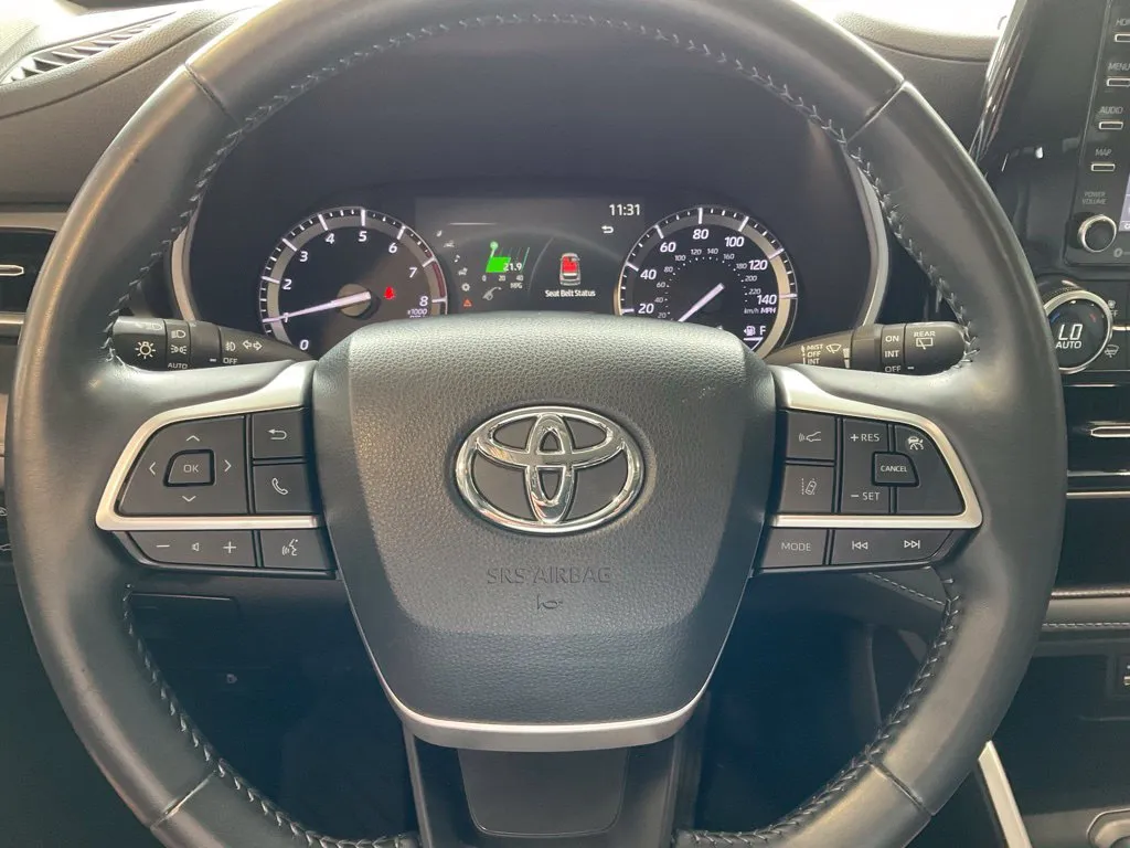 Toyota Highlander photo 11