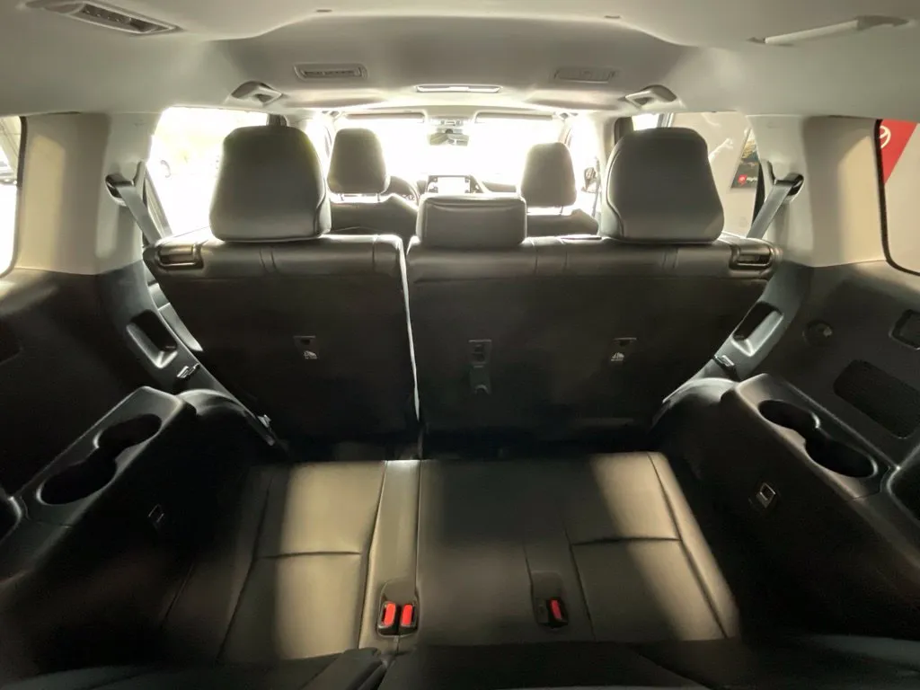 Toyota Highlander photo 25