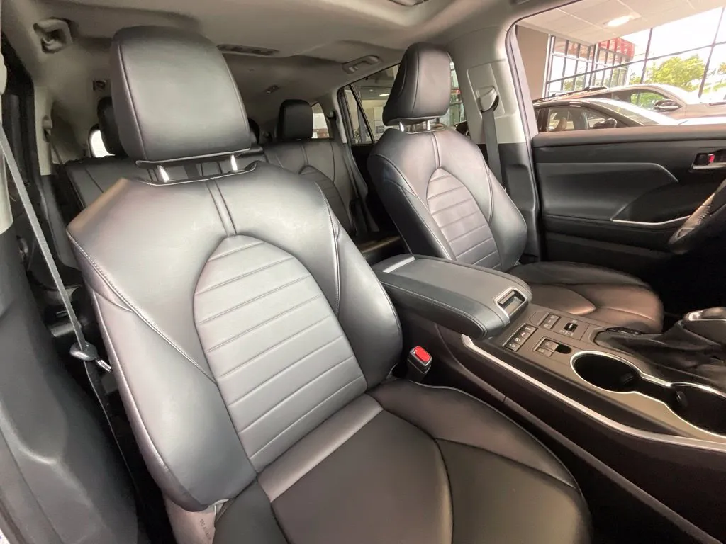 Toyota Highlander photo 20