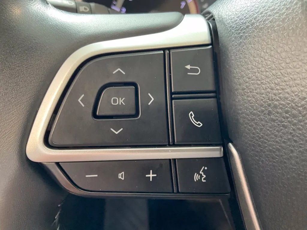 Toyota Highlander photo 12